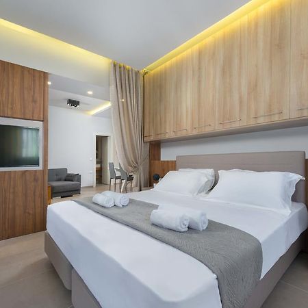 Lardos Luxury Apartments מראה חיצוני תמונה